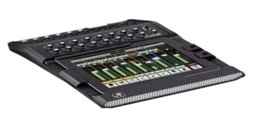 Mackie DL1608